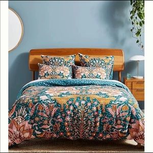 Anthropologie Mahina Duvet Cover Size Queen NWT